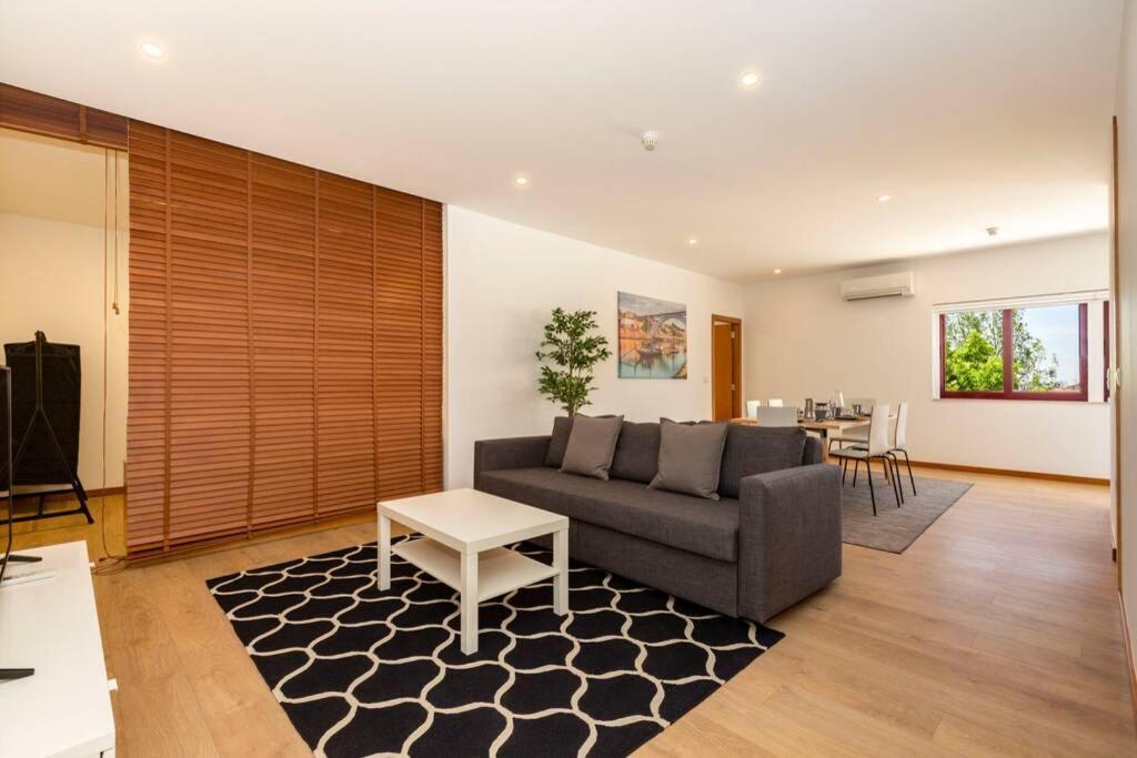 Appartement Eiffel Oporto Extérieur photo